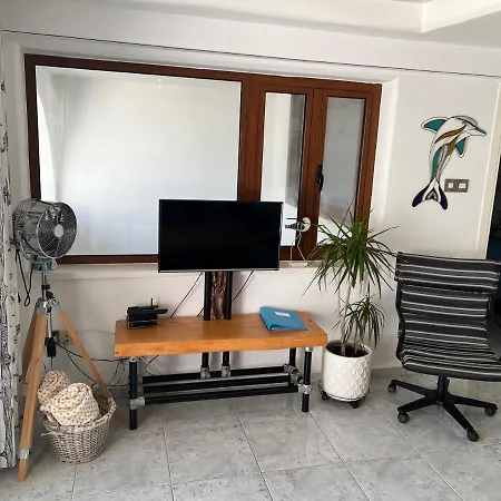 Front Pissouri