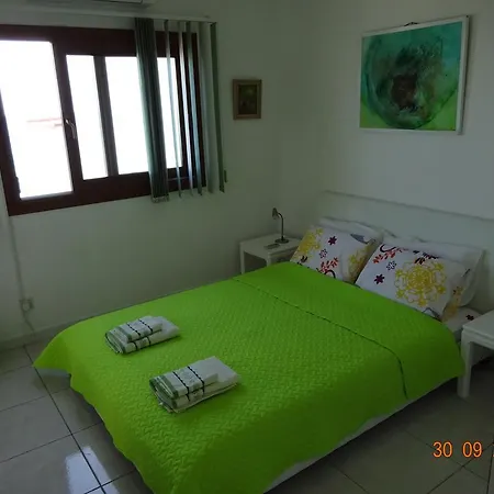 Front Pissouri