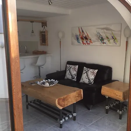 Front Pissouri