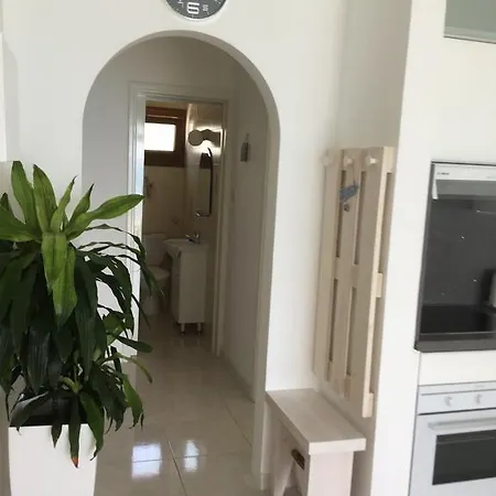 Front * Pissouri