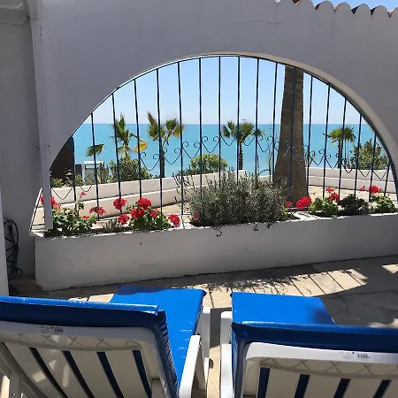 Front * Pissouri