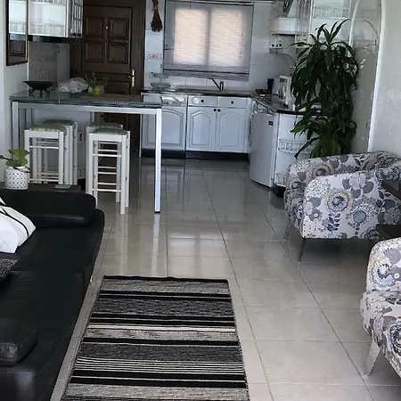 Front * Pissouri