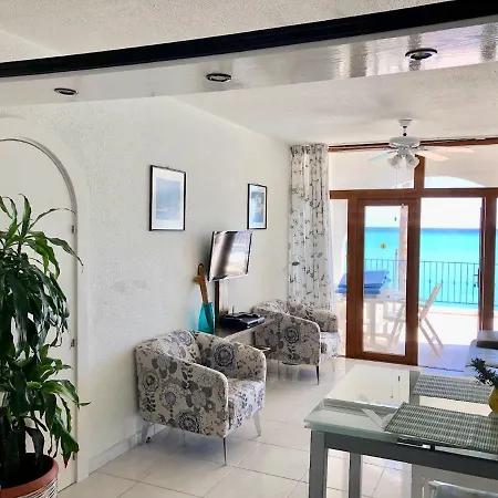 Front Apartment *