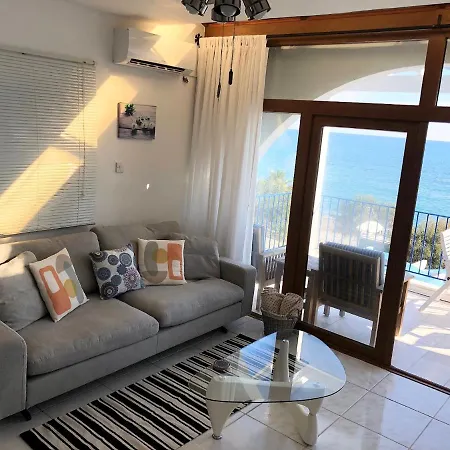 Front Apartment Pissouri